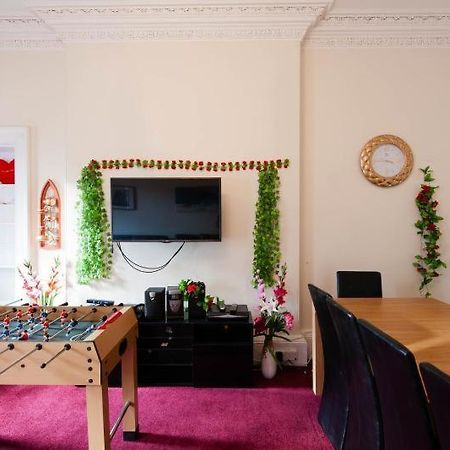 Edinburgh Central Roomz Aparthotel ภายนอก รูปภาพ
