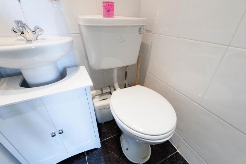 Edinburgh Central Roomz Aparthotel ภายนอก รูปภาพ