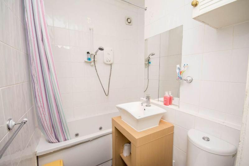 Edinburgh Central Roomz Aparthotel ภายนอก รูปภาพ